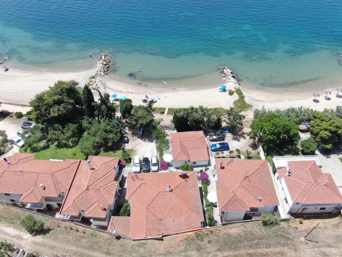 Porto Almira Beachfront House Nikiti  Buitenkant foto